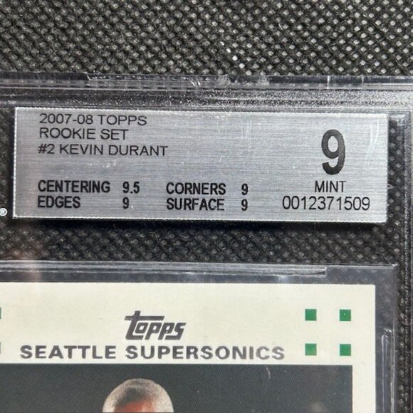 2007-08 Topps Rookie Set Kevin Durant #2 Rookie RC Basketball Card BGS 9 Mint - Picture 2 of 3